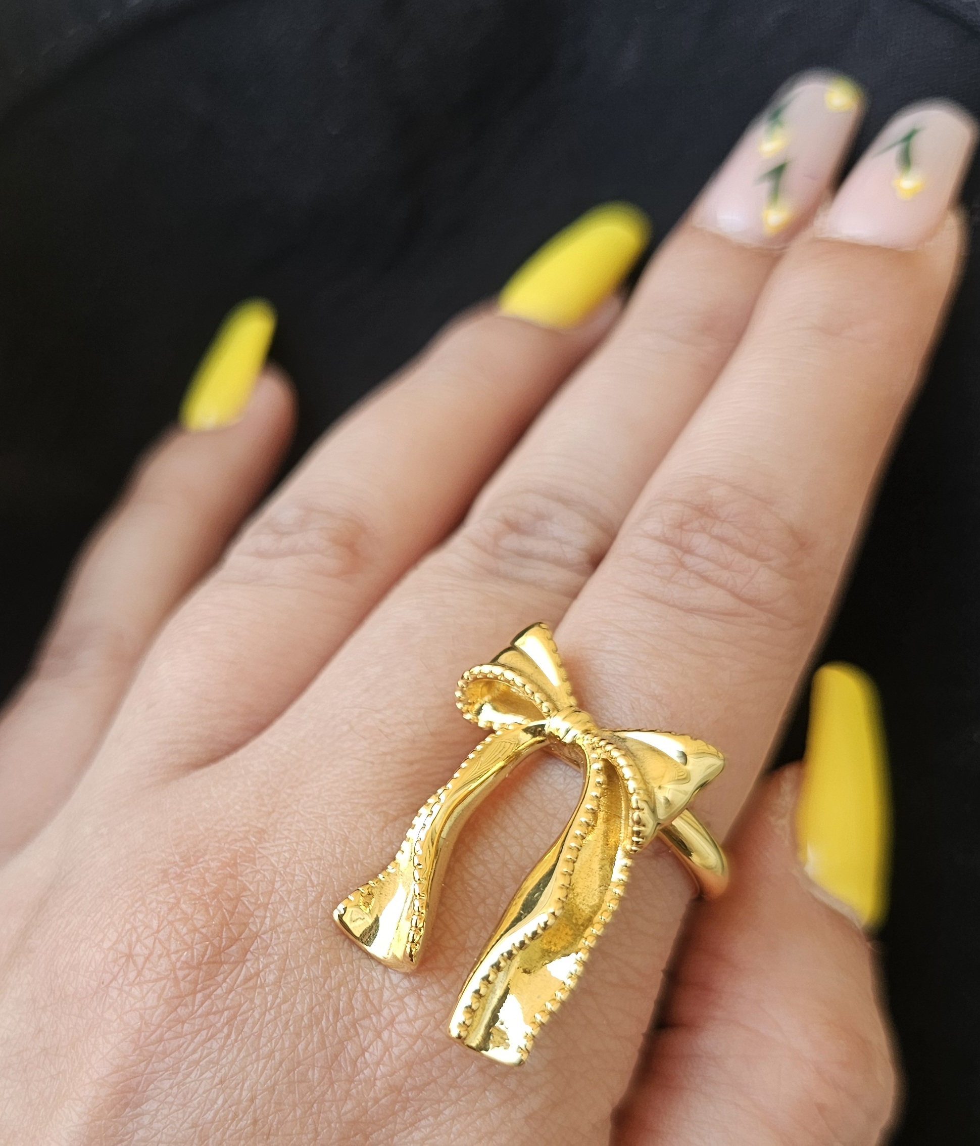 انگشتر پاپیونی بلند طلایی 🥰🎀آبکاری قوی ترندی زیبا و فری سایز 🎀آویدخت شاپ