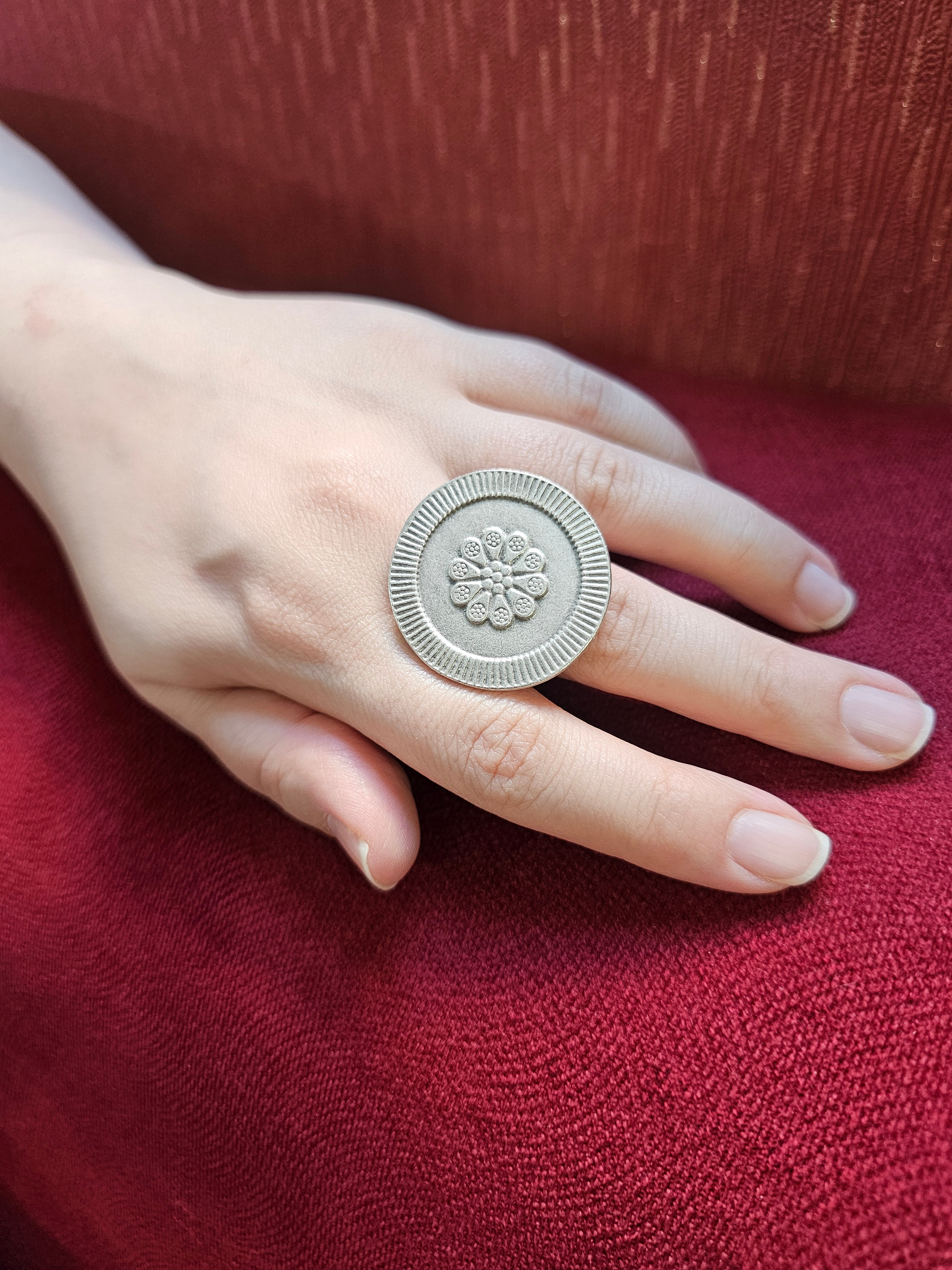 انگشتر ورشو فری سایز 🥰 کاری زیبا و هنری 😍❤️آویدخت شاپ