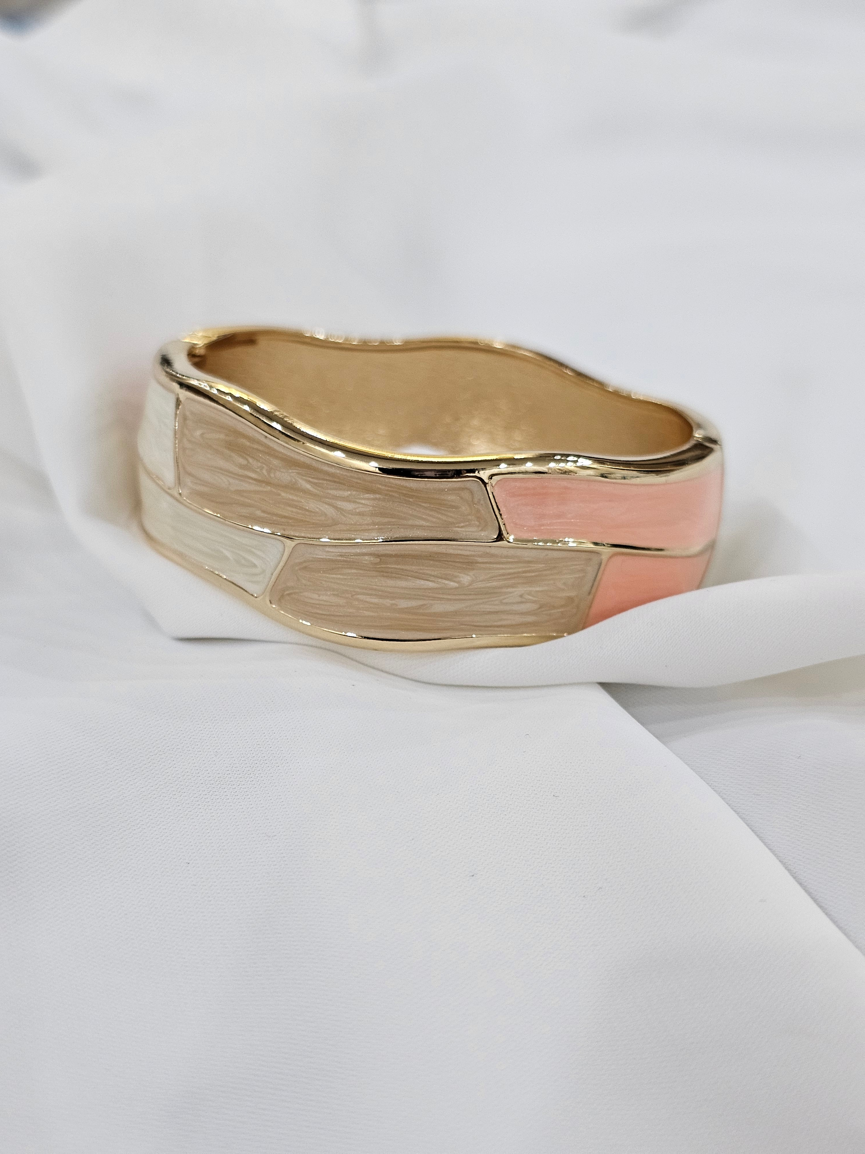 بنگل میناکاری