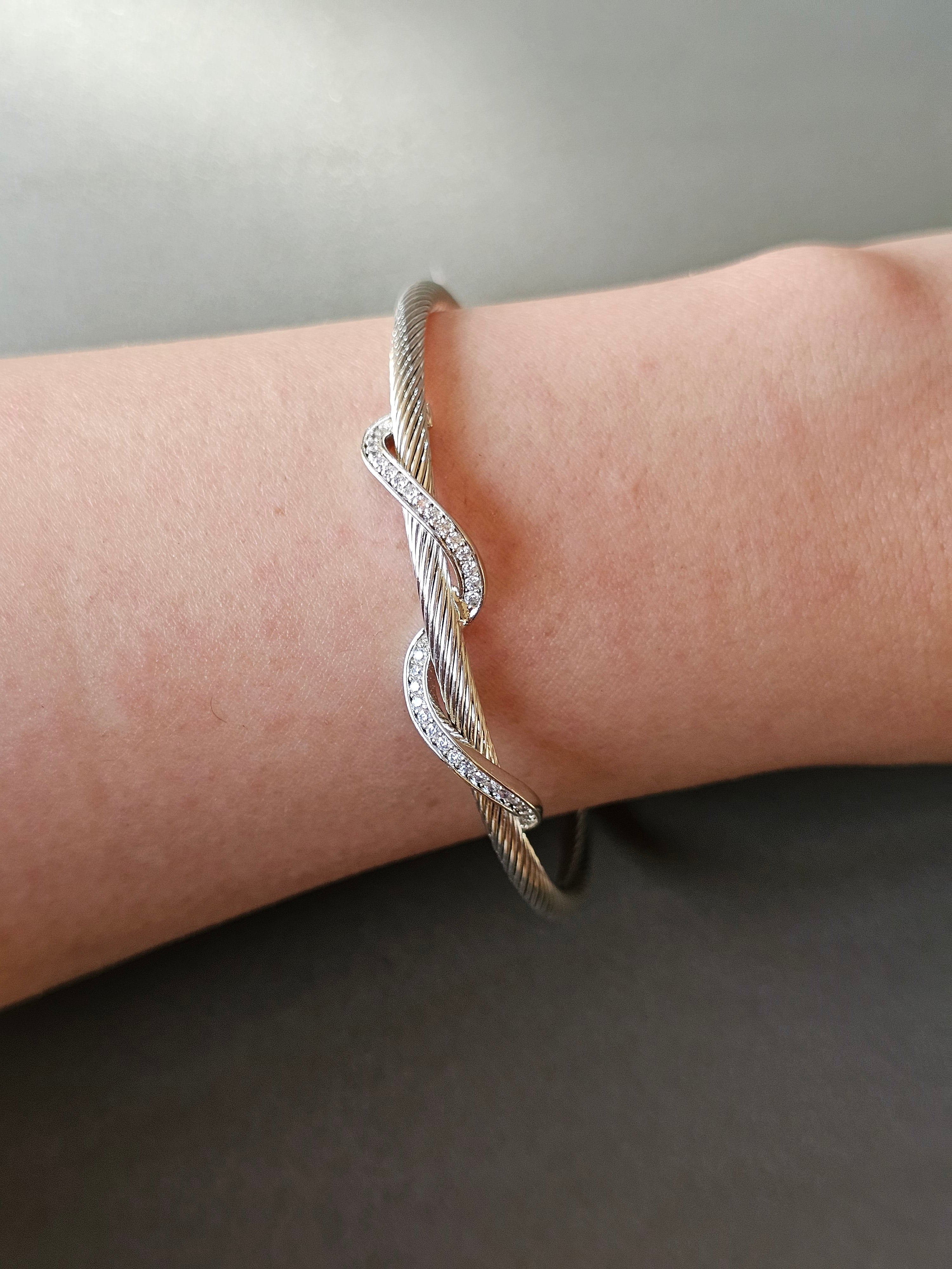 بنگل ترند با آبکاری قوی و مینیمال برند fashion و master quality فری سایز